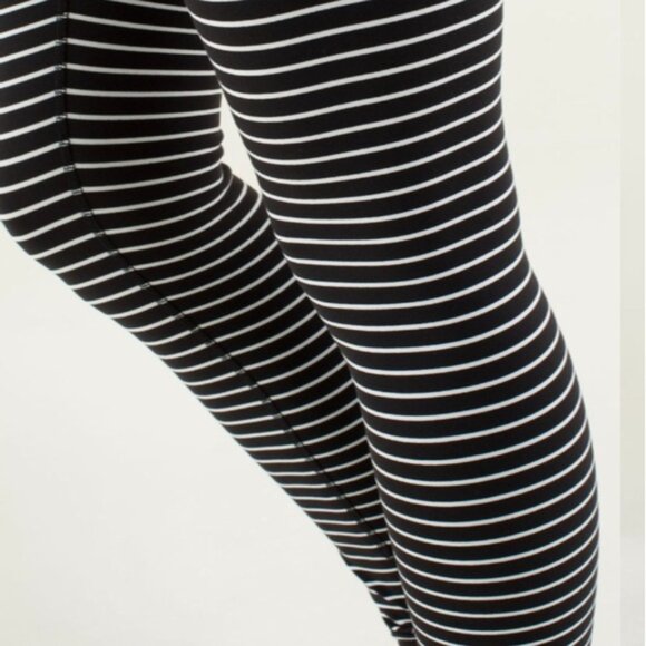 🦄Lululemon Wunder Under Pant Parallel Stripe Black White / Black - Picture 5 of 10